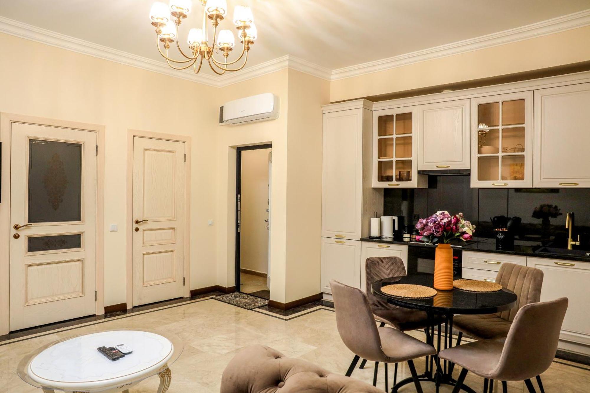 4Elements Apartments - One Br Apartments On Republic Square Jerevan Eksteriør bilde