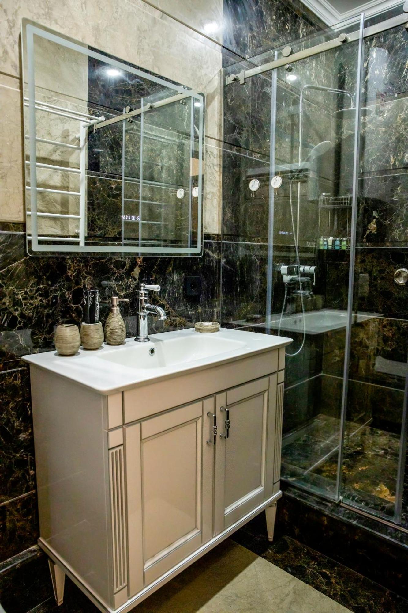 4Elements Apartments - One Br Apartments On Republic Square Jerevan Eksteriør bilde