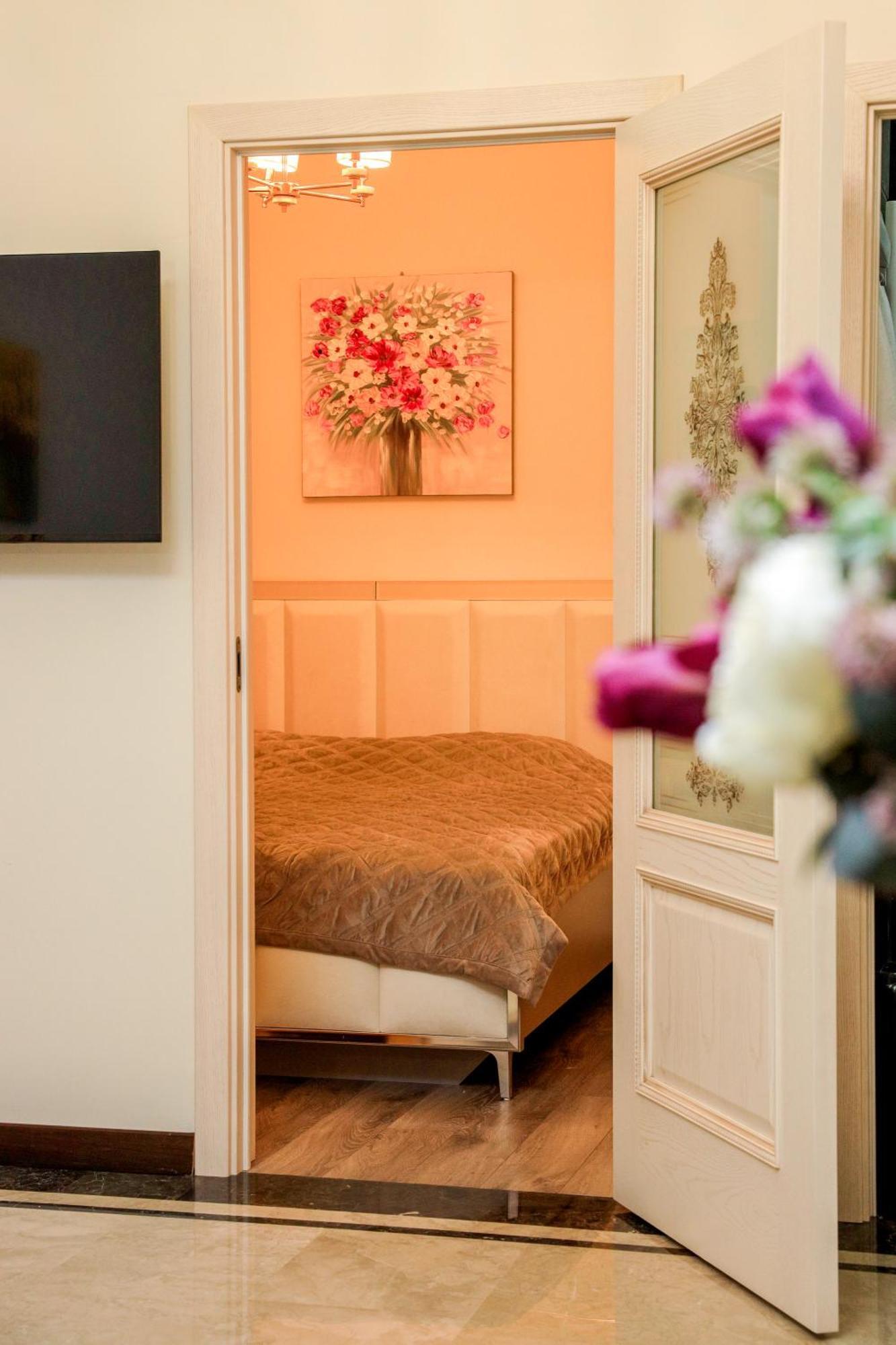 4Elements Apartments - One Br Apartments On Republic Square Jerevan Eksteriør bilde